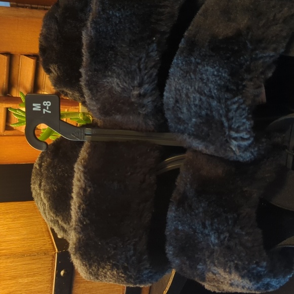 Mixit faux fur ankle strappy slippers black Women's M 7 - 8 soft NEW NWT - Picture 7 of 9
